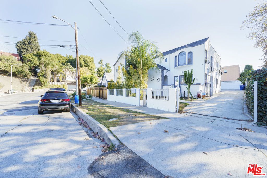 424 N Reno Street # 424, Los Angeles
