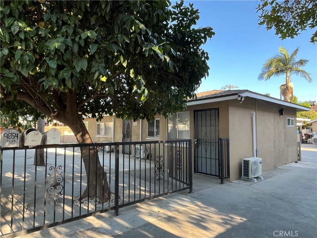 9850 Giovane, El Monte