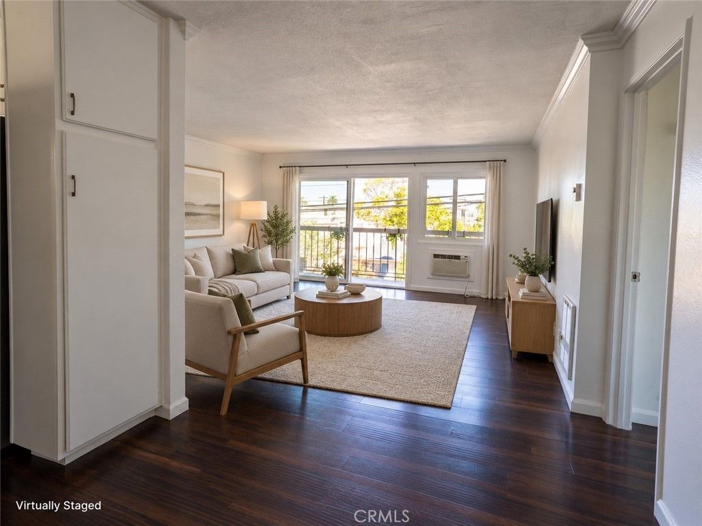 2844 E 3rd # 201, Long Beach