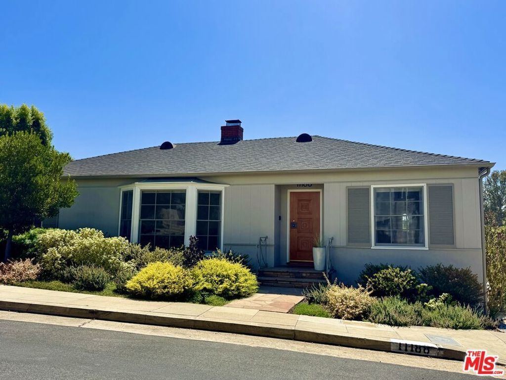 11188 Ophir Drive, Los Angeles