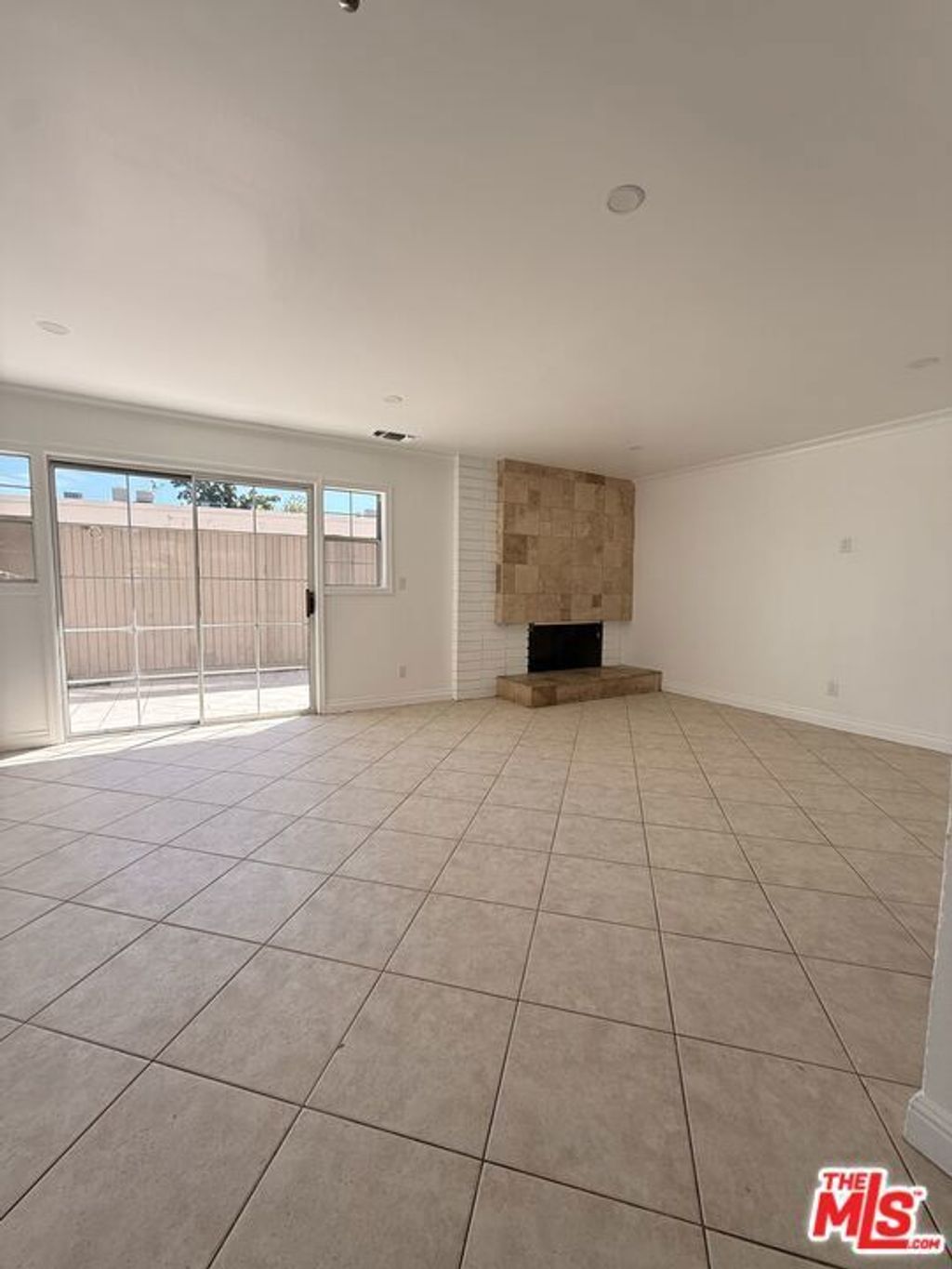 18110 Killllion Street, Tarzana