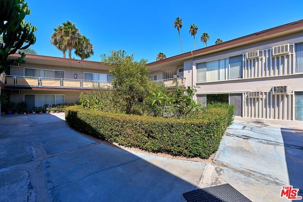 4085 W 7th Street, Los Angeles