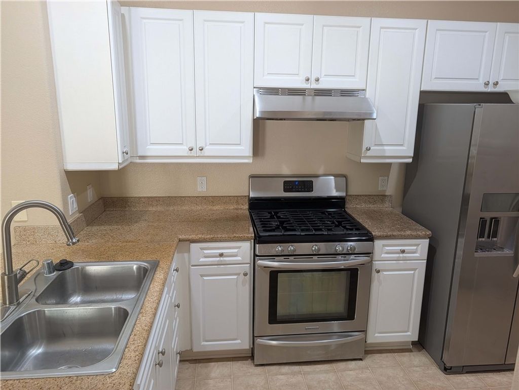 3266 Watermarke, Irvine