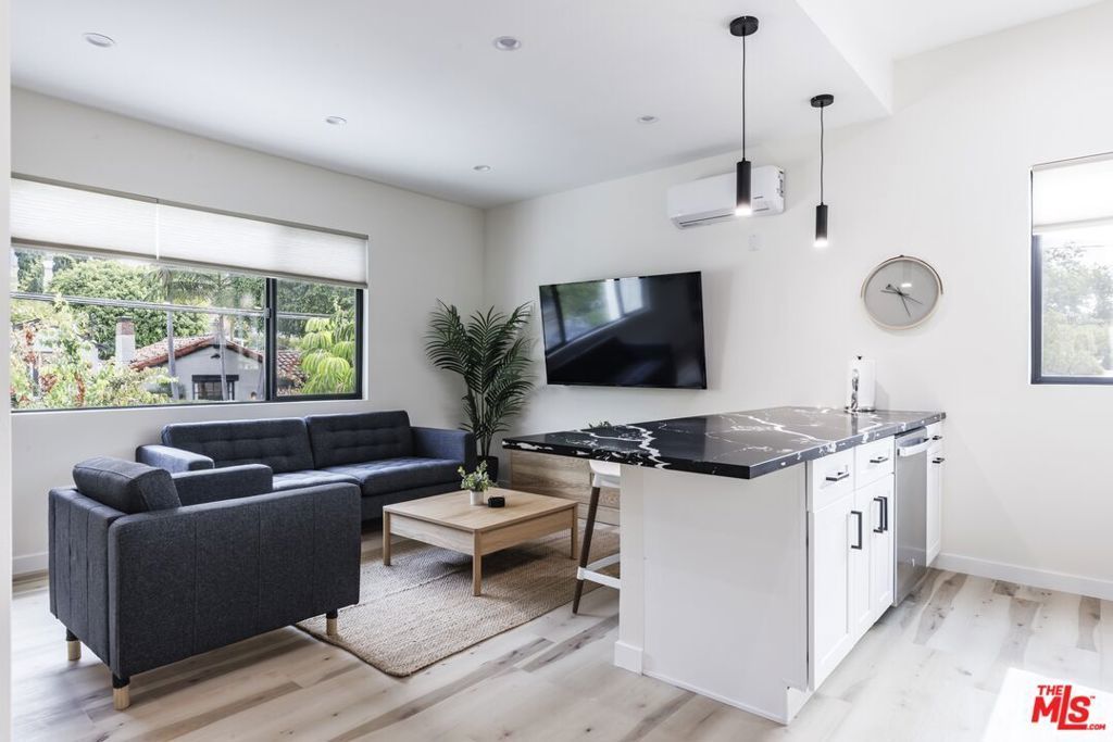 9024 Phyllis Avenue # B, West Hollywood