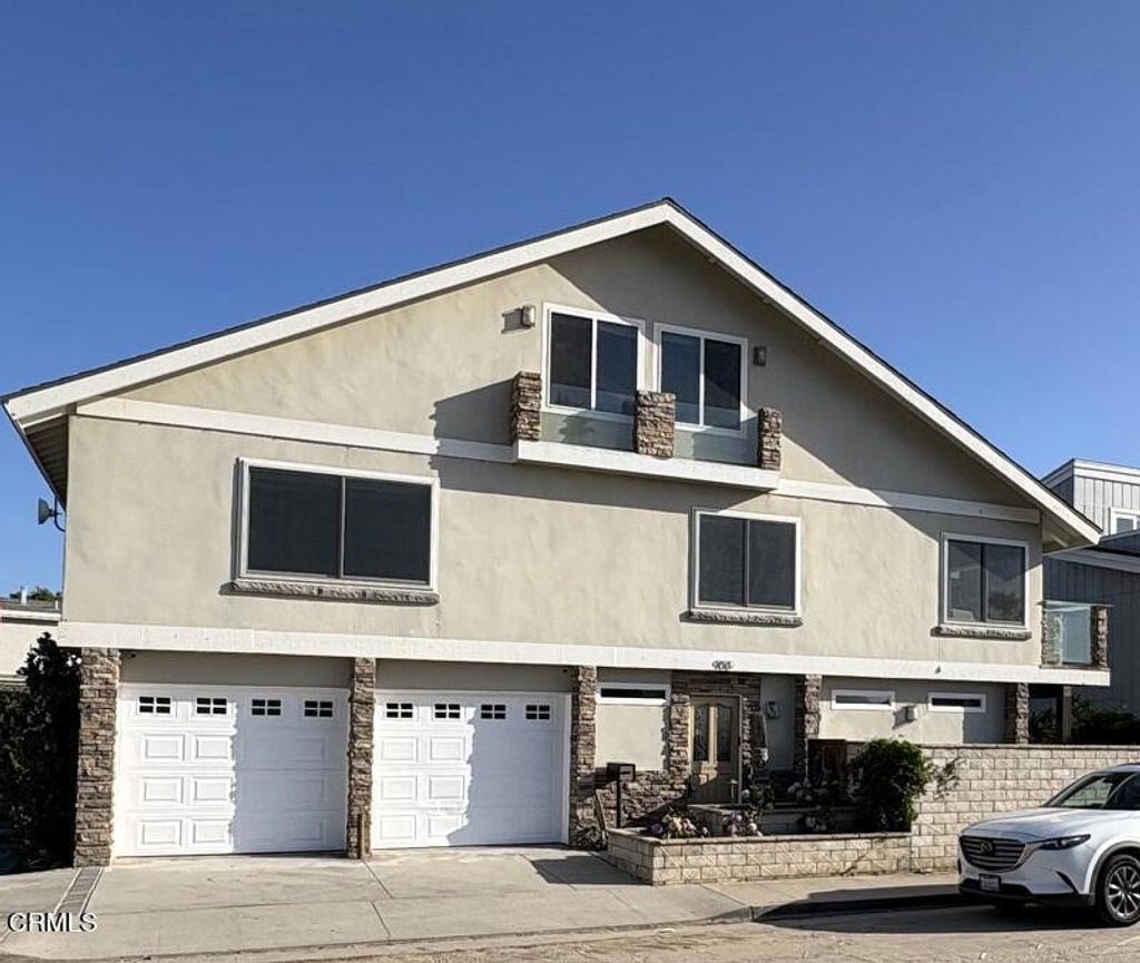 900 San Pedro Street, Ventura