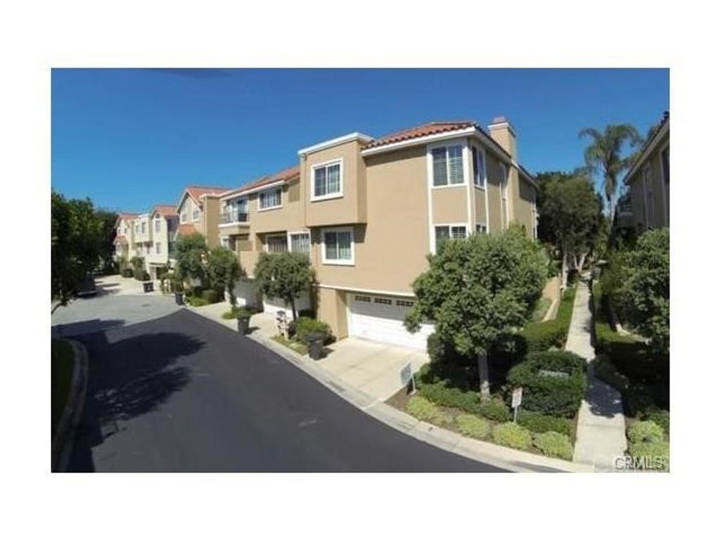 19305 Brooktrail Lane, Huntington Beach