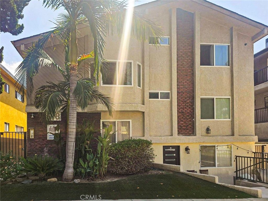 518 E Valencia # F, Burbank
