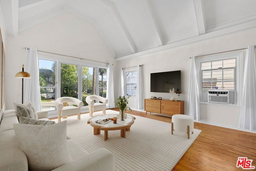 2941 Motor Avenue, Los Angeles