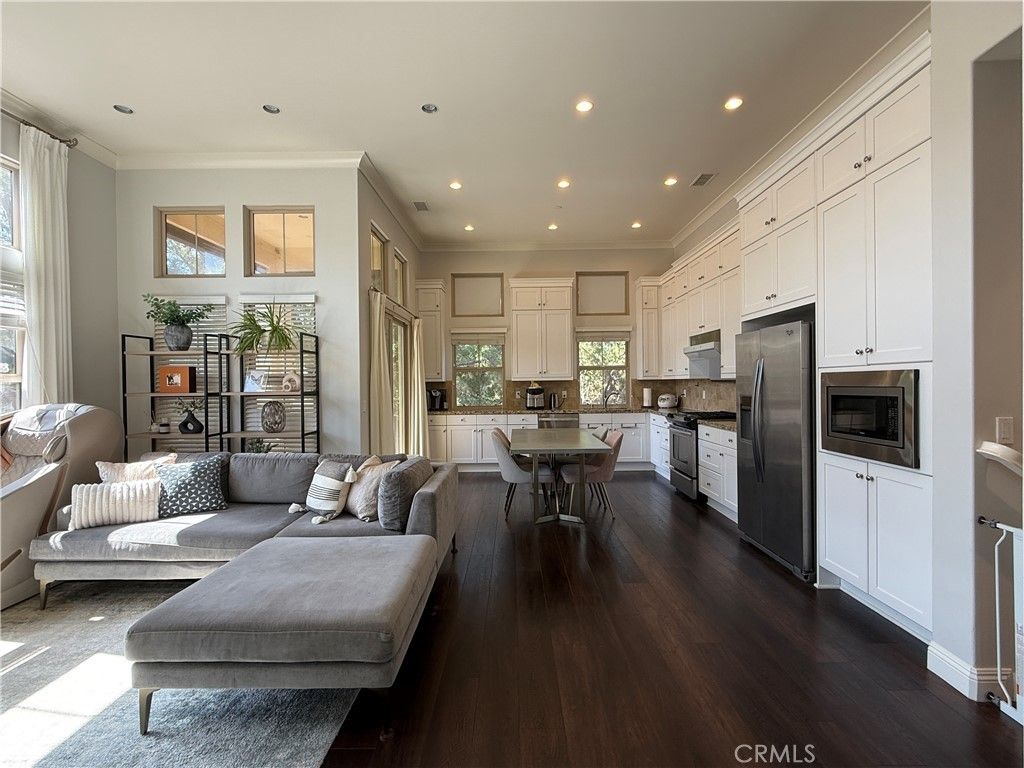 93 Thornhurst, Irvine