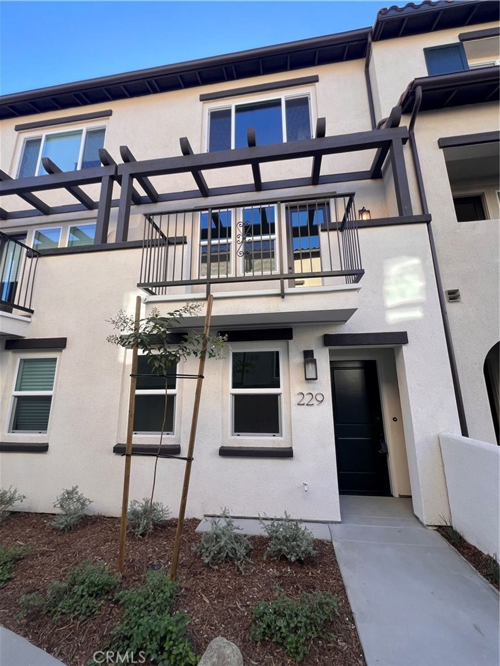 229 Stillwater, Claremont