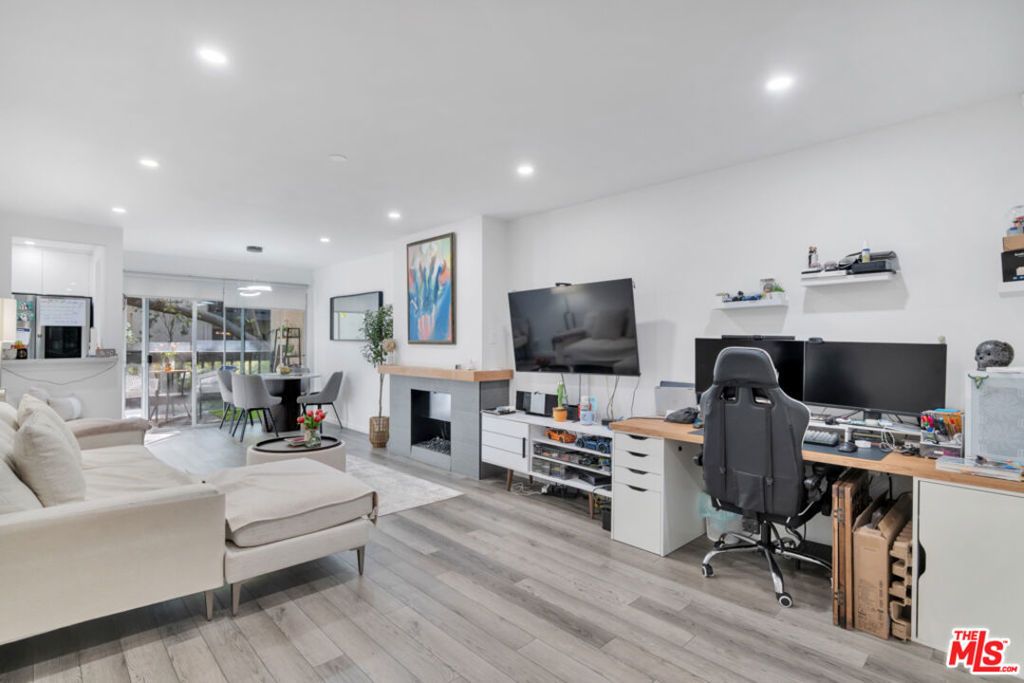 8106 Summertime Lane, Culver City