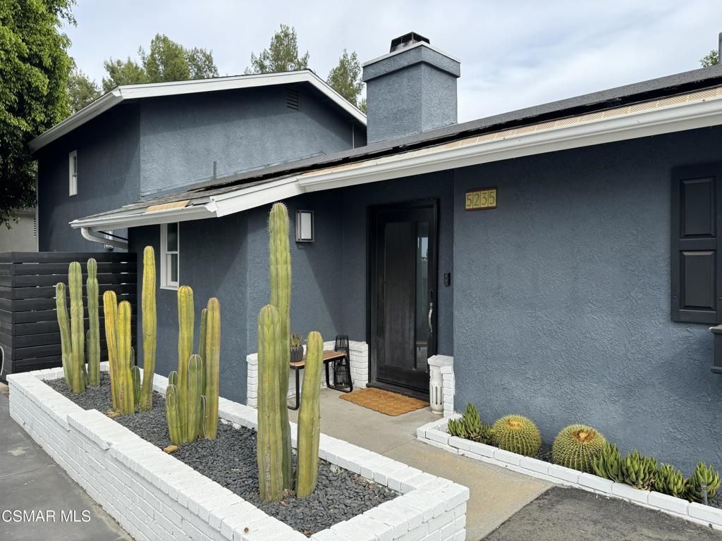 5235 Medina Road, Woodland Hills