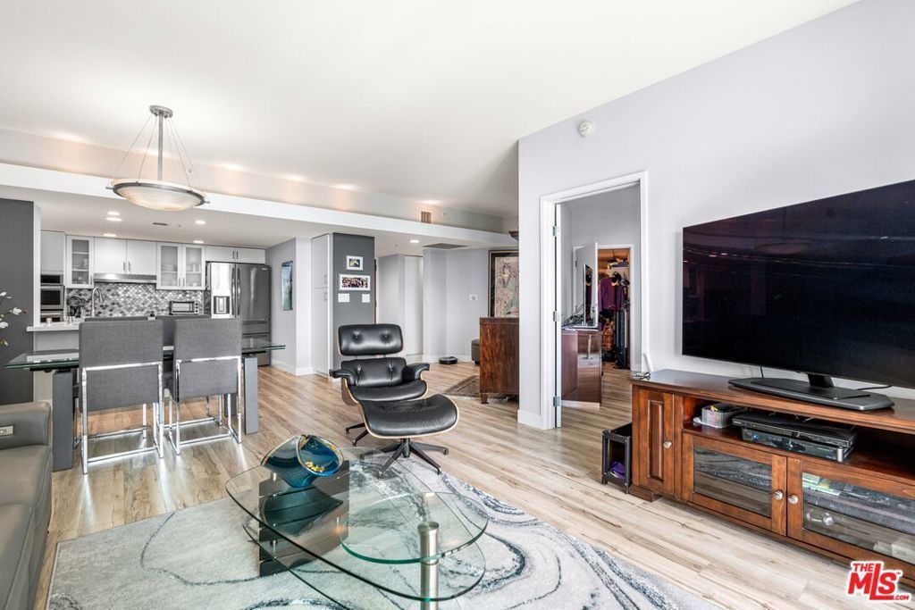 13700 Marina Pointe Drive # 612, Marina Del Rey