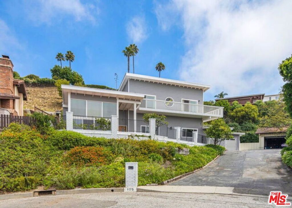 1175 Las Pulgas Place, Pacific Palisades