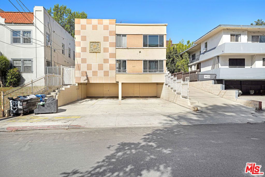 1427 N Martel Avenue # 3, Los Angeles