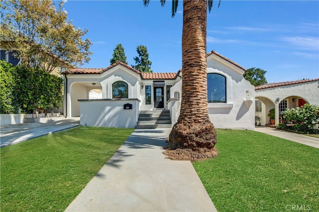 1252 Cordova, Glendale