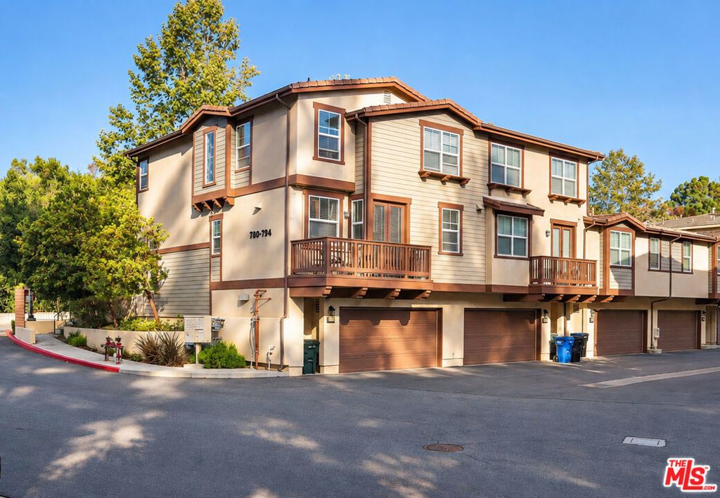 780 Tennis Club Lane, Thousand Oaks