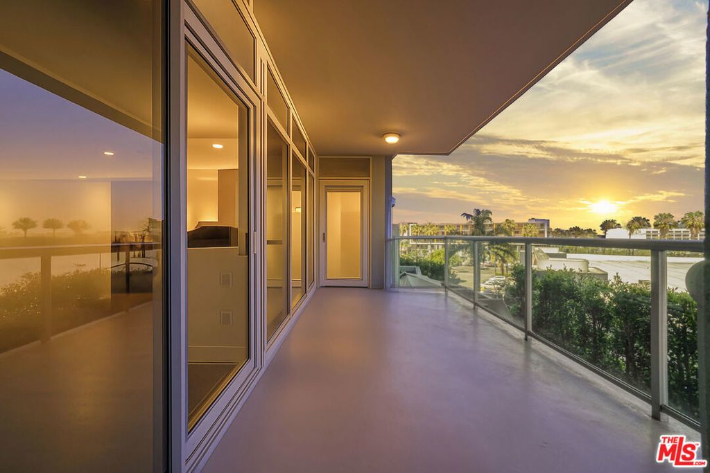 13600 Marina Pointe Drive # 407, Marina Del Rey