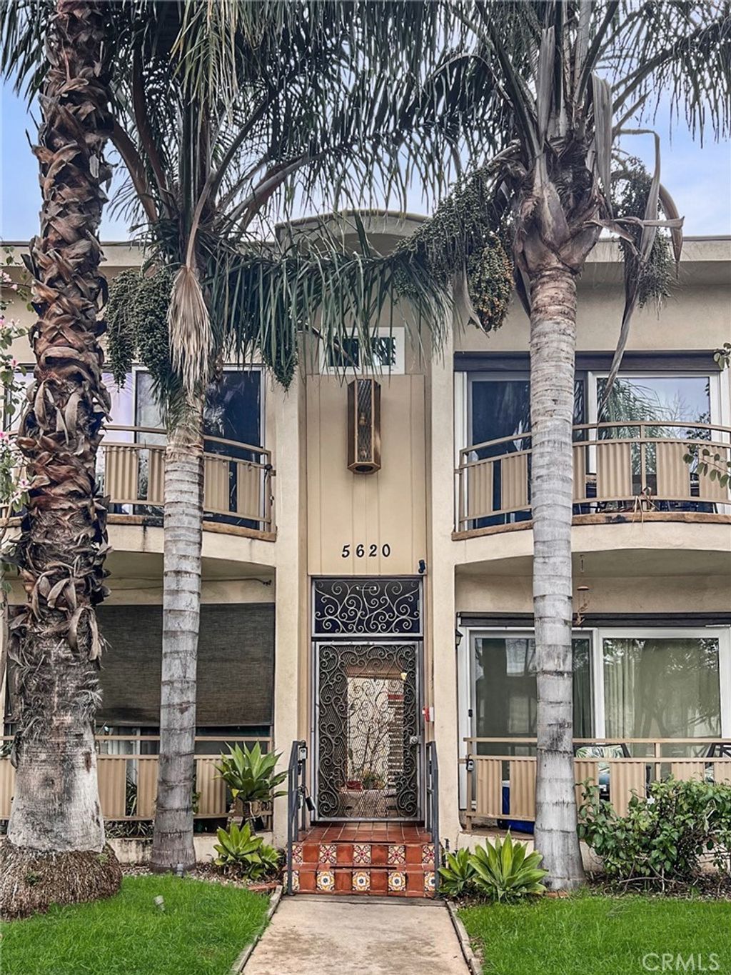 5620 Woodman # 5, Valley Glen