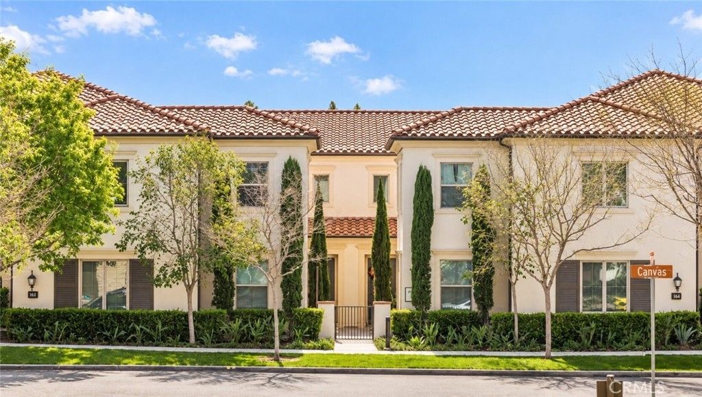 134 Canvas, Irvine