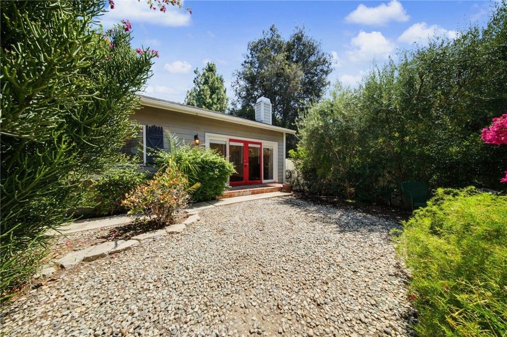 4628 Seratt Place, Valley Village