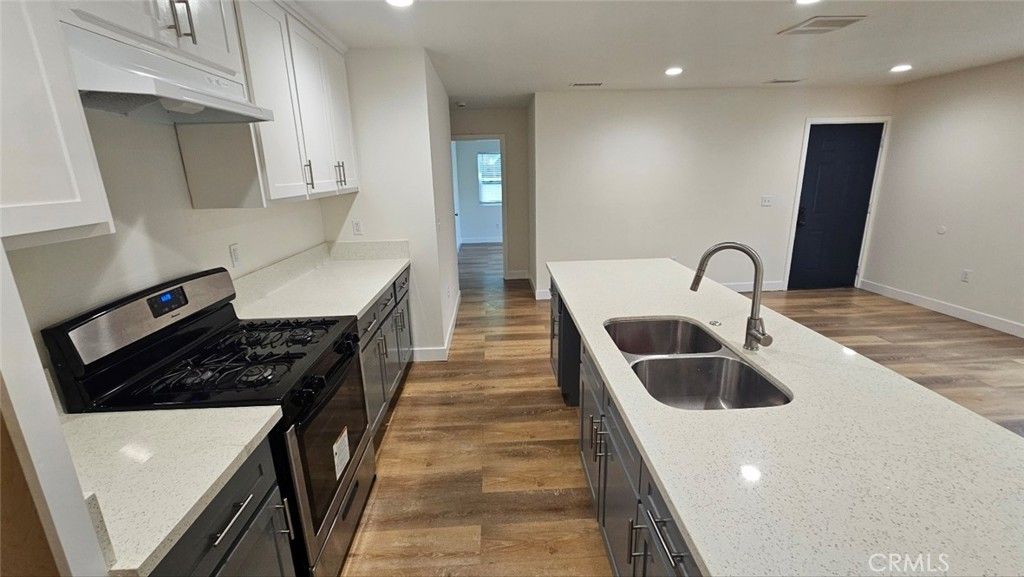 328 E 73rd, Los Angeles