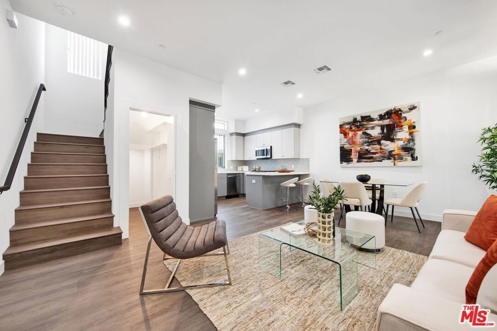 1458 Butler Avenue, Los Angeles