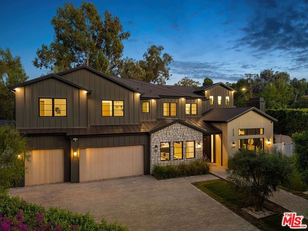 5124 Calvin Avenue, Los Angeles