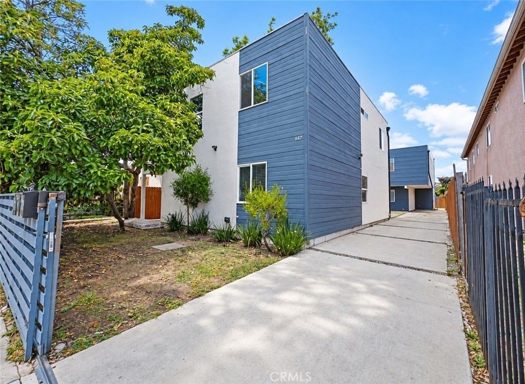 645 W 97th, Los Angeles