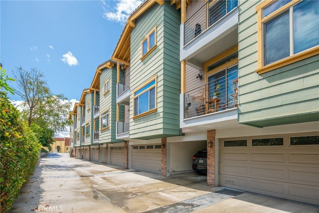 825 W Duarte Road # C, Monrovia