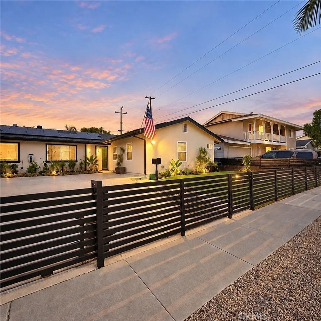 6261 Rosemary, Cypress