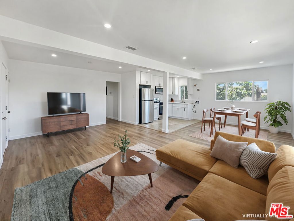 346 W Hardy Street # 2, Inglewood