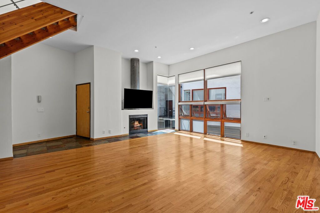 343 Rennie Avenue # 7, Venice