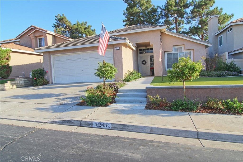 31245 Slate, Mentone