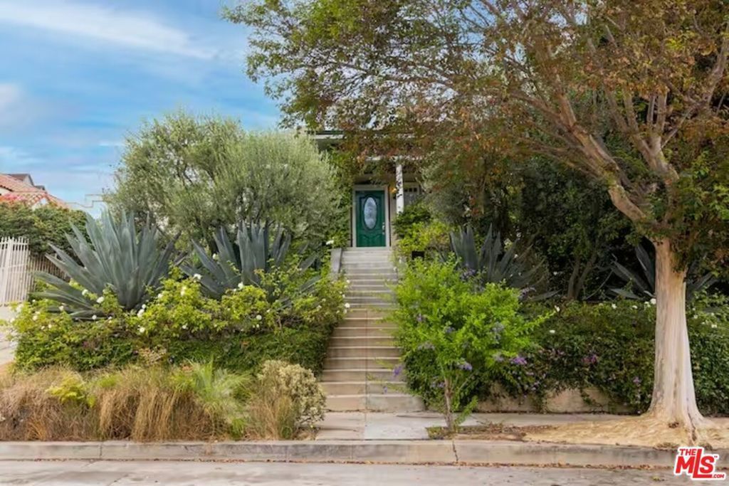 1315 Calumet Avenue, Los Angeles