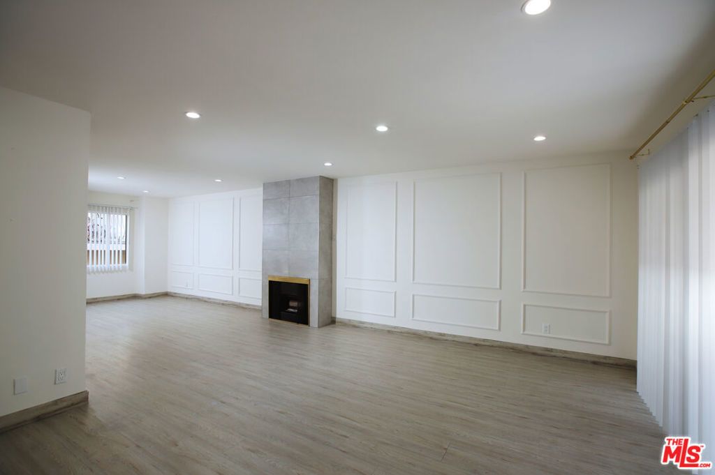 10214 Samoa Avenue # 25, Los Angeles