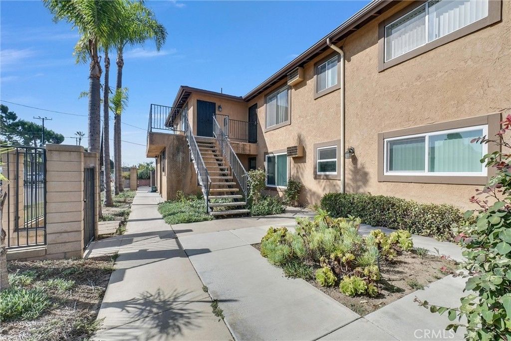 10472 Chapman, Garden Grove