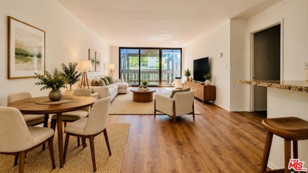 7742 Redlands Street # D3043, Los Angeles