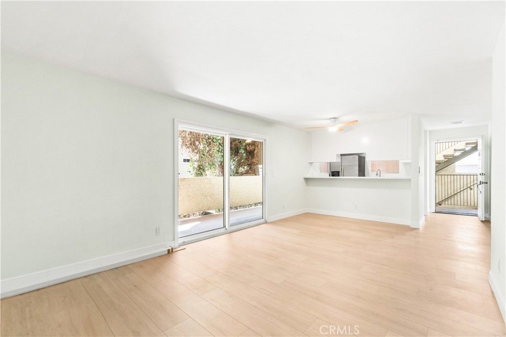 1042 Gladys # 4, Long Beach
