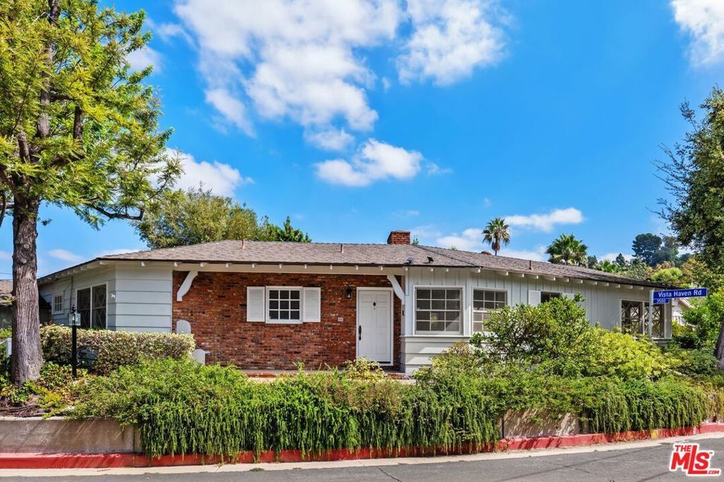 3640 Meadville Drive, Sherman Oaks