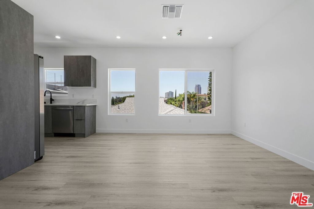 1434 Beverwil Drive # 2, Los Angeles