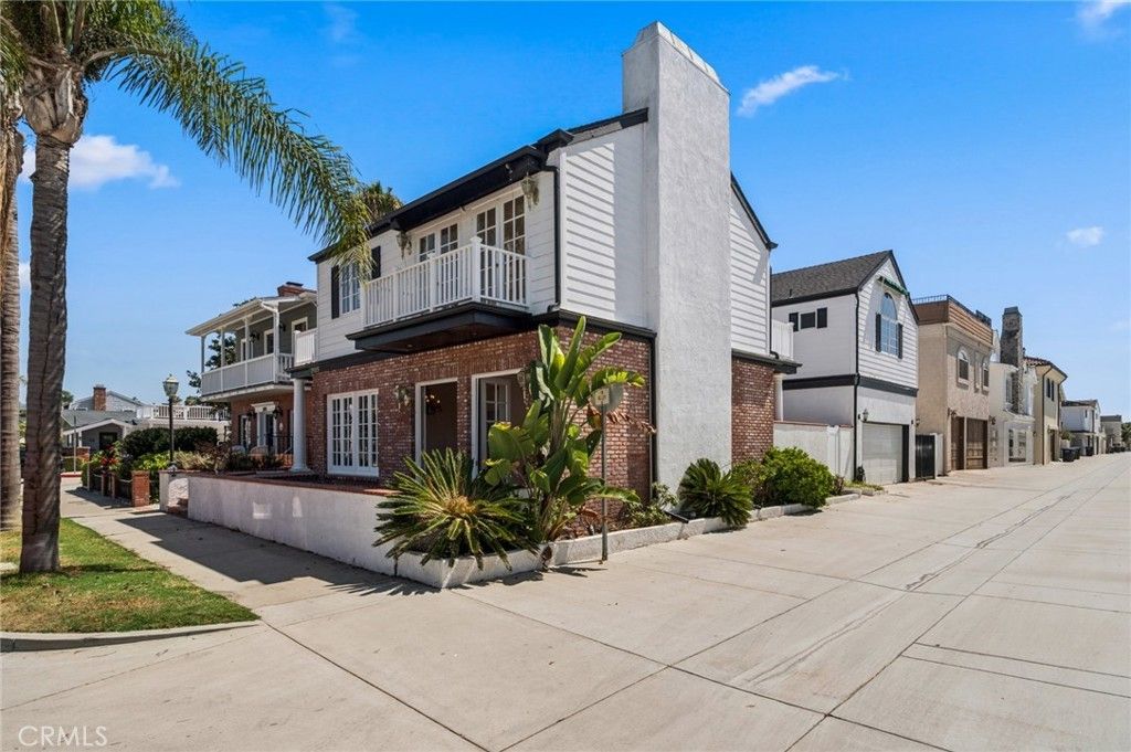 2025 E Balboa, Newport Beach