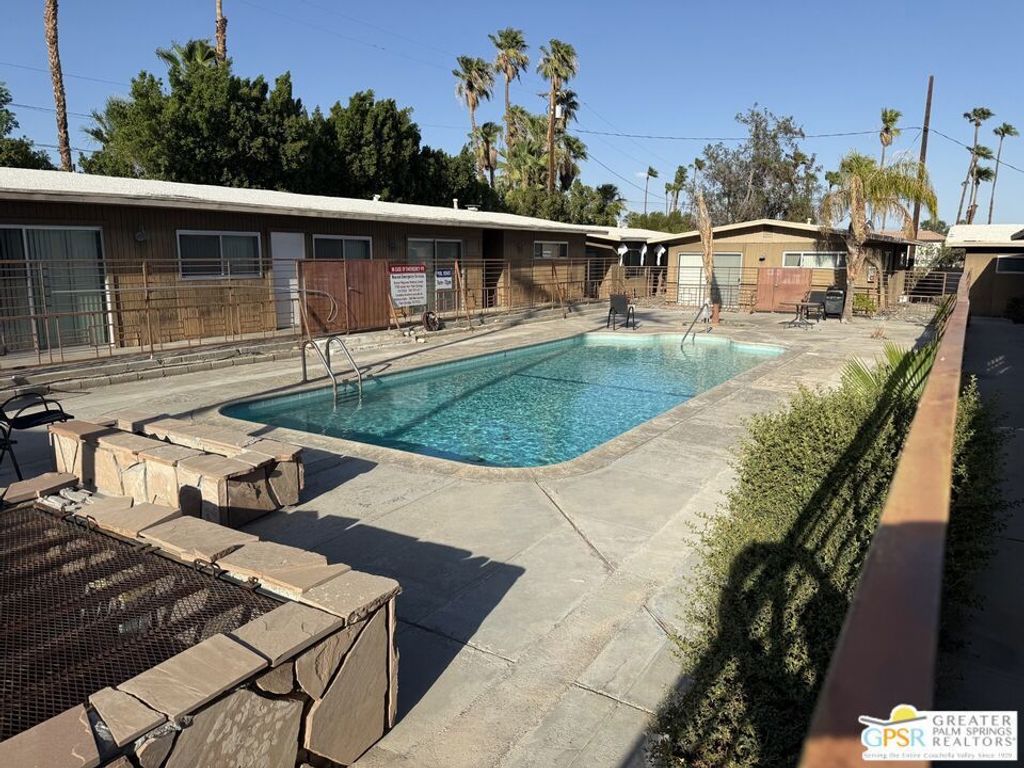 366 W Mariscal Road # 2, Palm Springs