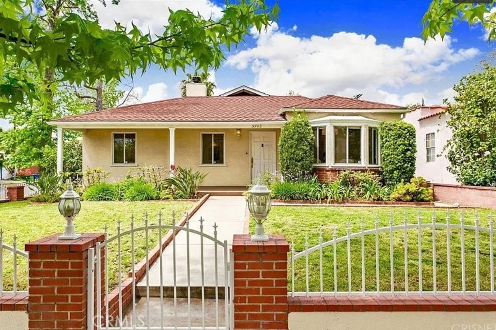 5703 Beck Avenue, North Hollywood