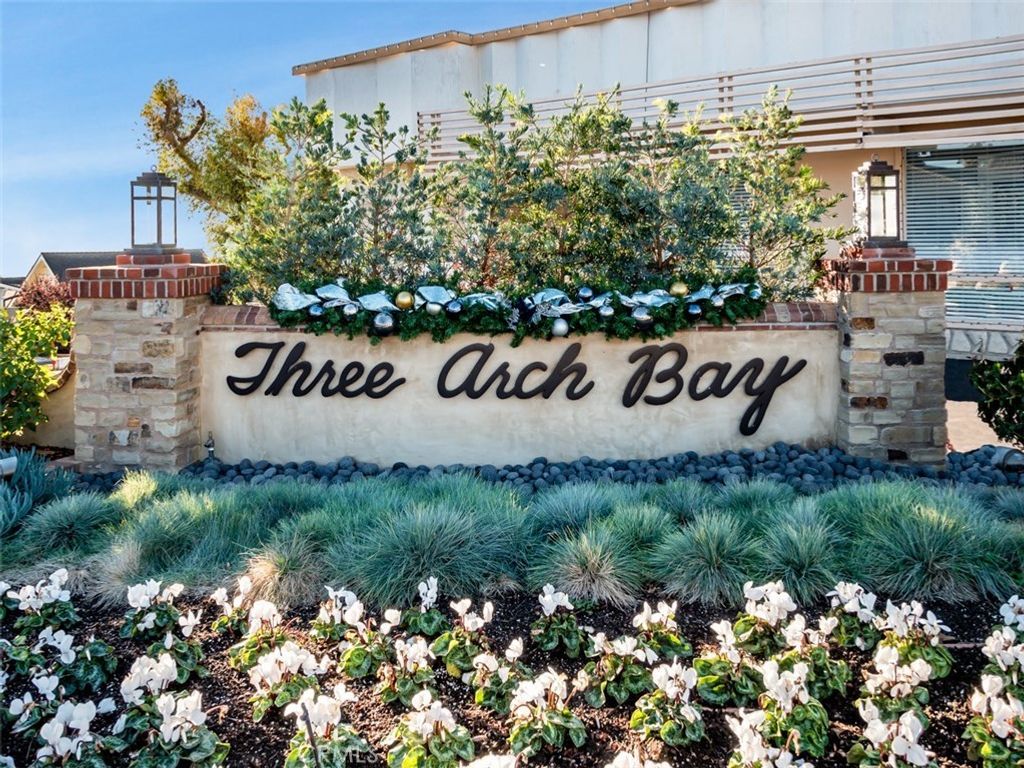 44 S La Senda Drive, Laguna Beach