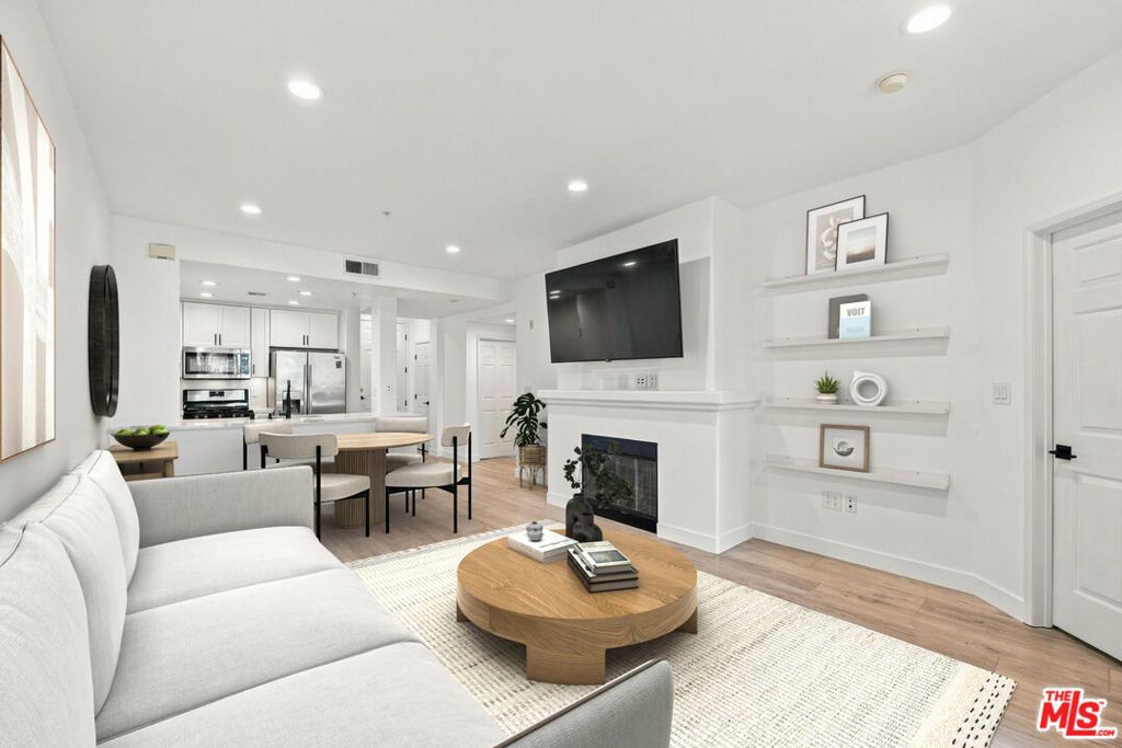 12963 Runway Road # 317, Playa Vista