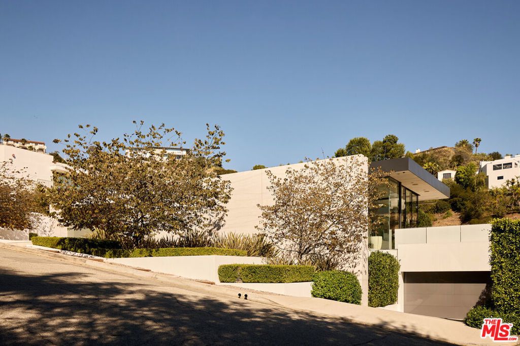 1822 Marcheeta Place, Los Angeles