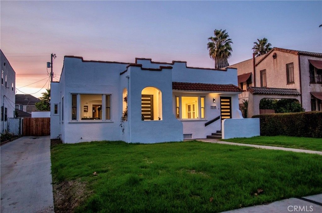 1247 S. Tremaine Avenue, Los Angeles