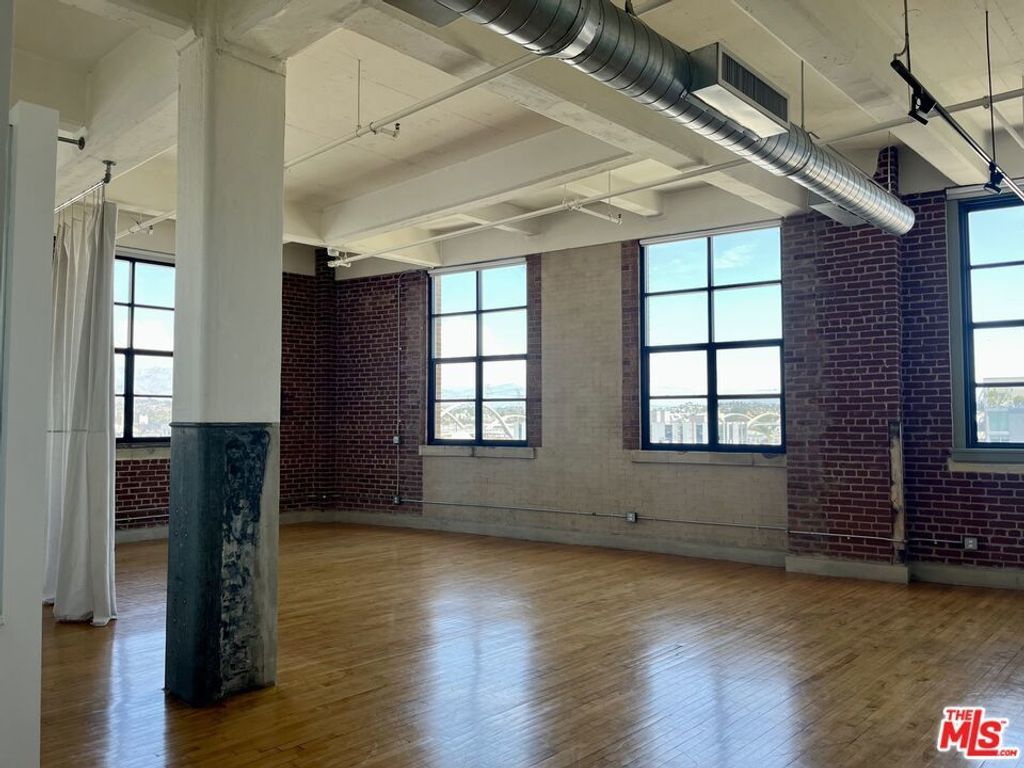 1850 Industrial Street # 504, Los Angeles