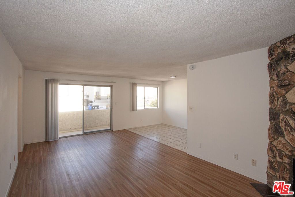 11515 Ohio Avenue # 3, Los Angeles